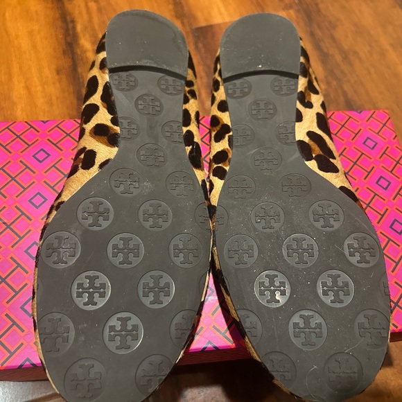 Tory Burch Leopard Print Ballet Flats - Picture 3 of 4
